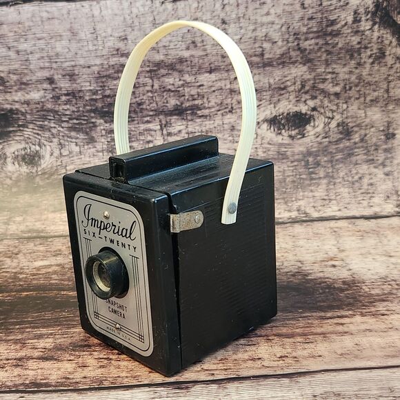 Imperial 620 Six Twenty Snapshot Box Camera Handle MCM Shelf Decor Untested VTG - Picture 2 of 7